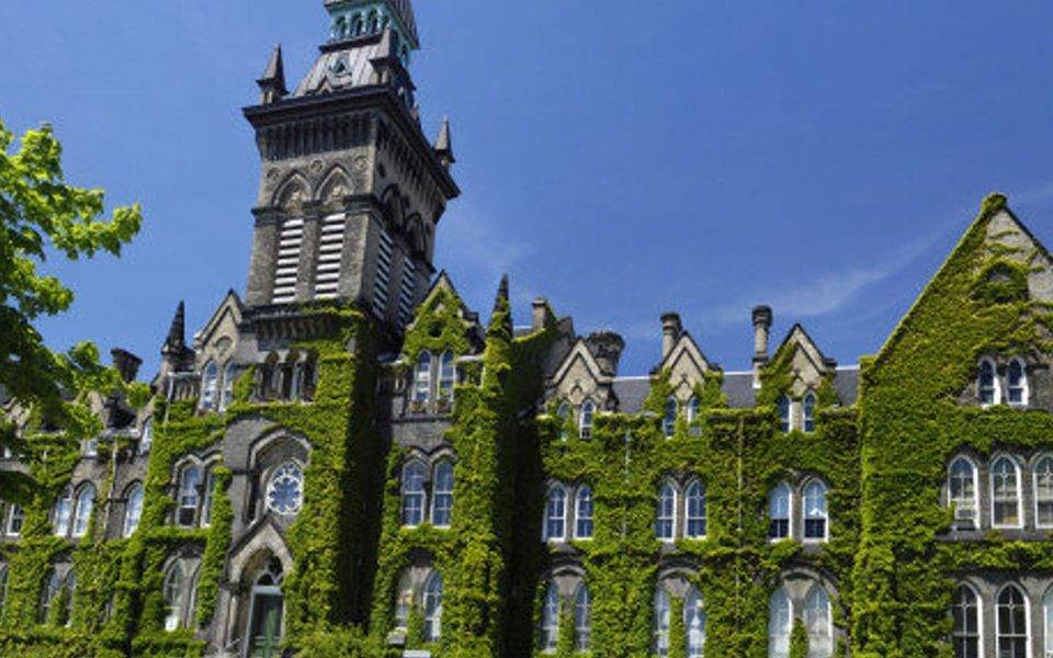 How to Apply to an International University in Canada in 2020